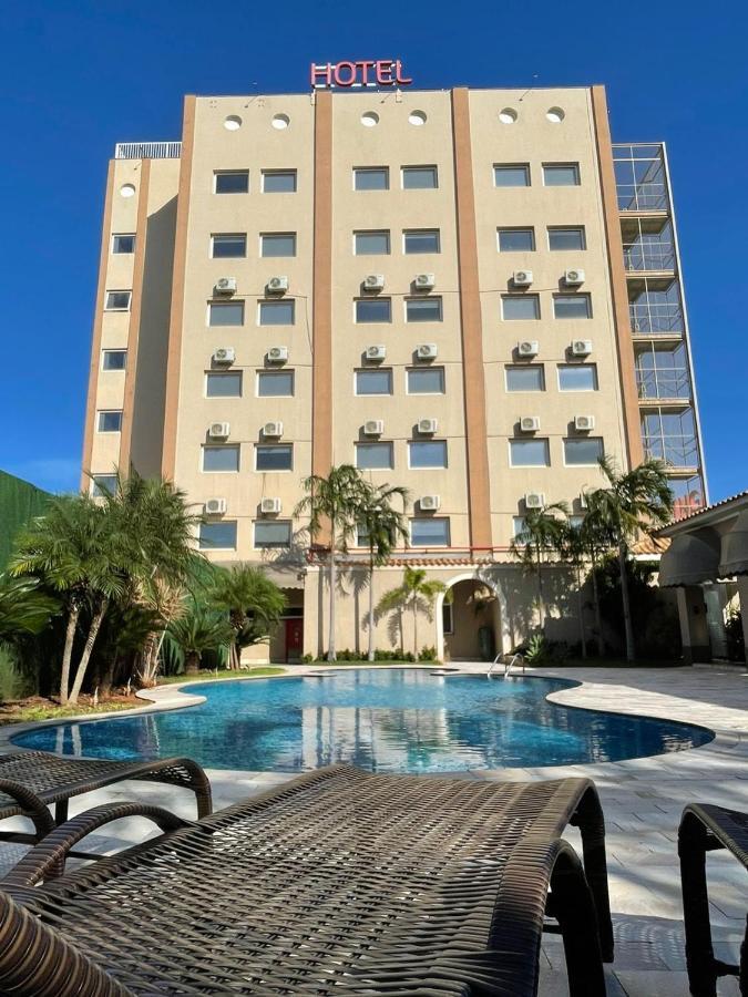 Hotel Oeste Plaza Andradina Bagian luar foto