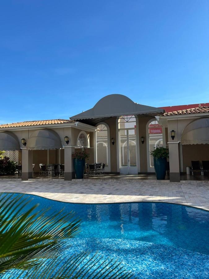 Hotel Oeste Plaza Andradina Bagian luar foto