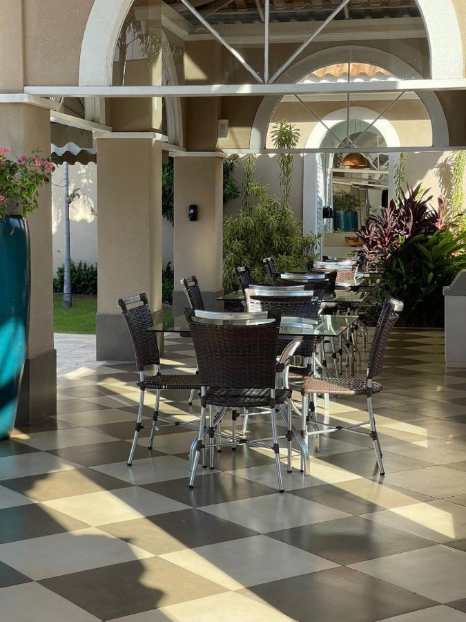 Hotel Oeste Plaza Andradina Bagian luar foto