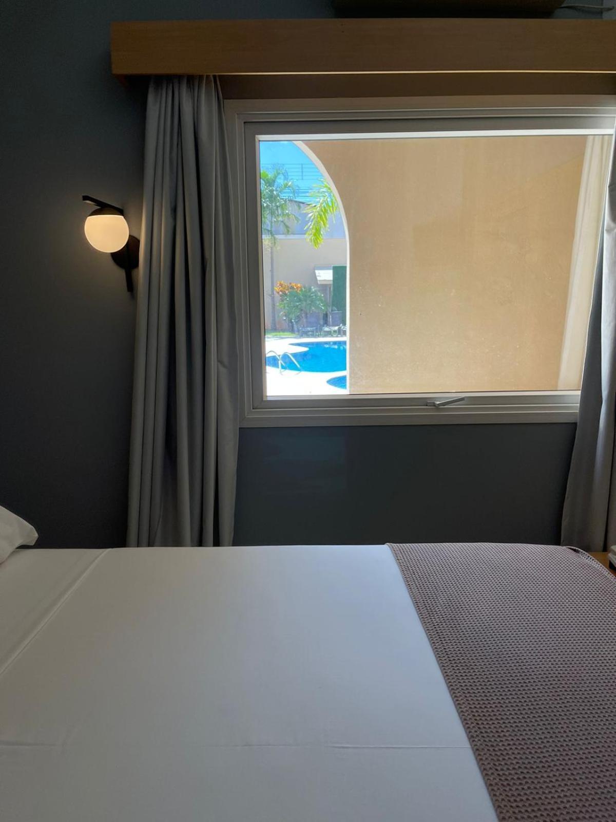 Hotel Oeste Plaza Andradina Bagian luar foto