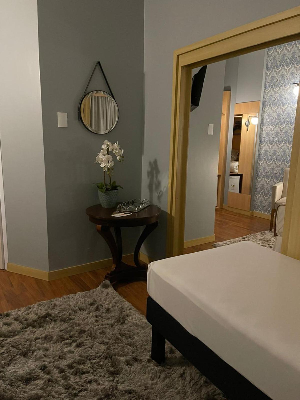 Hotel Oeste Plaza Andradina Bagian luar foto