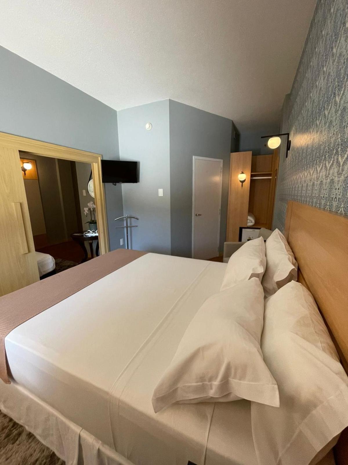 Hotel Oeste Plaza Andradina Bagian luar foto