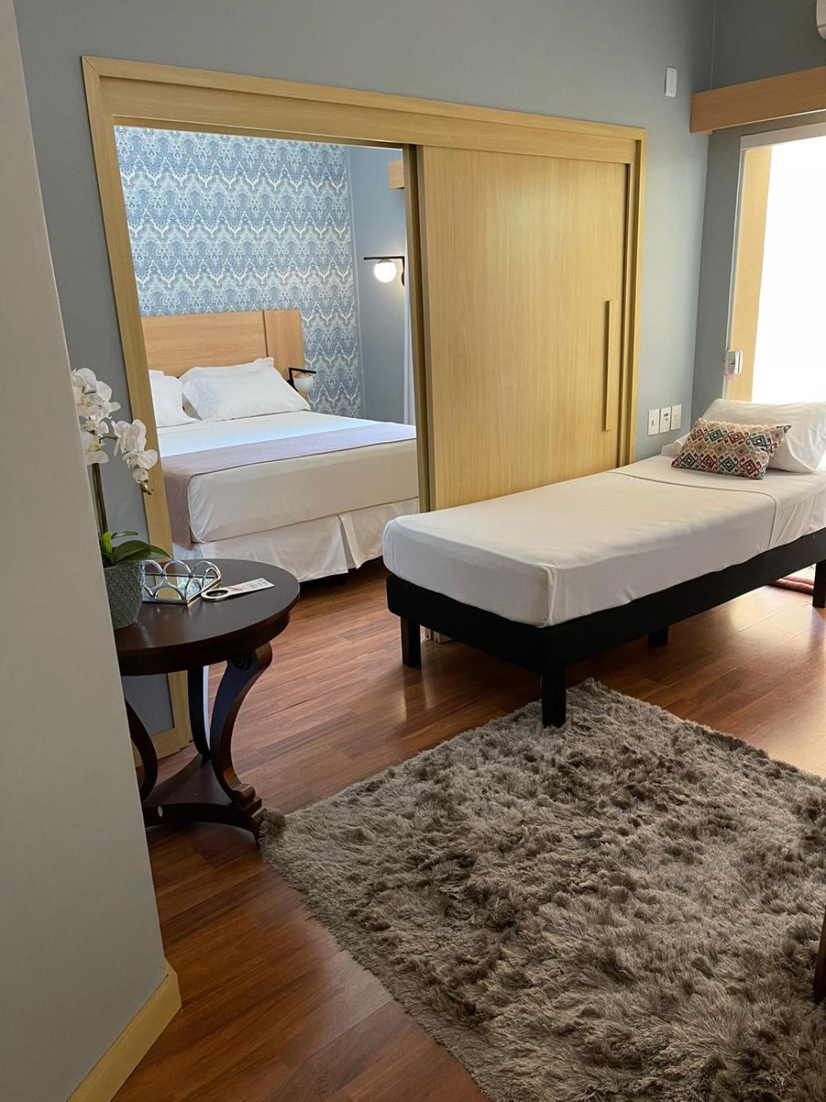 Hotel Oeste Plaza Andradina Bagian luar foto